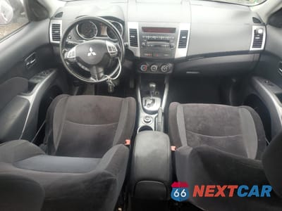 Zdjęcie 8 z 12 samochodu: 2010 MITSUBISHI OUTLANDER ES VIN:JA4AT2AW9AZ001617 - miniatura