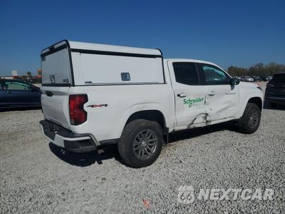 Trzecie zdjęcie samochodu z tyłu: 2023 CHEVROLET COLORADO LT VIN:1GCPTCEK8P1170757 - miniatura