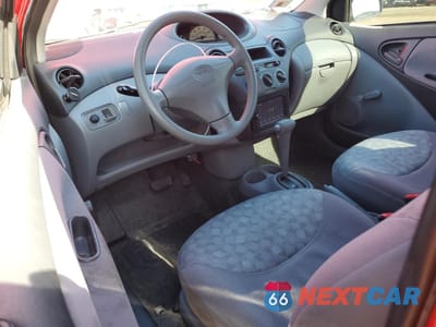 Zdjęcie 8 z 12 samochodu: 2000 TOYOTA ECHO VIN:JTDAT1230Y0077858 - miniatura