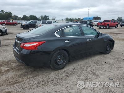 Trzecie zdjęcie samochodu z tyłu: 2016 NISSAN ALTIMA 2.5 VIN:1N4AL3AP5GC251863 - miniatura