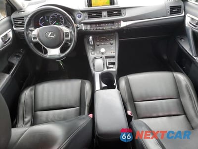 Zdjęcie 8 z 12 samochodu: 2012 LEXUS CT 200 VIN:JTHKD5BH7C2070020 - miniatura