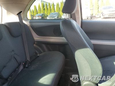 Zdjęcie 10 z 12 samochodu: 2007 TOYOTA YARIS VIN:JTDJT923875125820 - miniatura