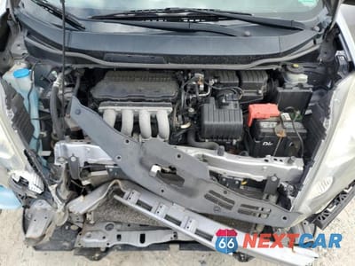 Zdjęcie 11 z 13 samochodu: 2010 HONDA FIT VIN:JHMGE8H28AS000725 - miniatura