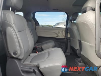 Zdjęcie 11 z 13 samochodu: 2021 TOYOTA SIENNA XLE VIN:5TDYRKEC6MS045471 - miniatura