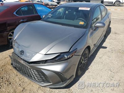 2025 TOYOTA CAMRY XSE 4T1DAACK2SU644981 - główne zdjęcie licytacji z USA - miniatura