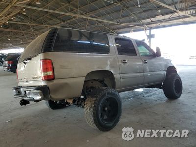 Trzecie zdjęcie samochodu z tyłu: 2000 CHEVROLET SUBURBAN K1500 VIN:3GNFK16T2YG229015 - miniatura