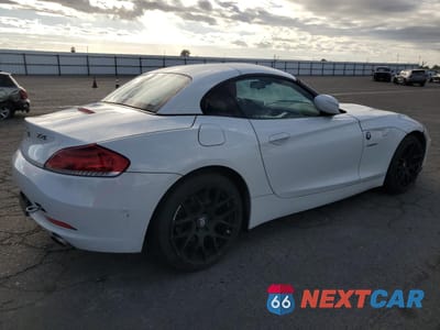 Trzecie zdjęcie samochodu z tyłu: 2009 BMW Z4 SDRIVE35I VIN:WBALM73599E381751 - miniatura