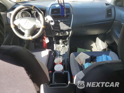 Zdjęcie 8 z 14 samochodu: 2011 MITSUBISHI OUTLANDER SPORT ES VIN:JA4AP3AU9BZ011672 - miniatura