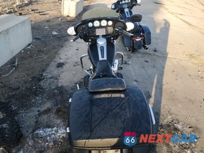Zdjęcie 6 z 10 samochodu: 2017 HARLEY-DAVIDSON FLHXS STREET GLIDE SPECIAL VIN:1HD1KRC14HB628150 - miniatura