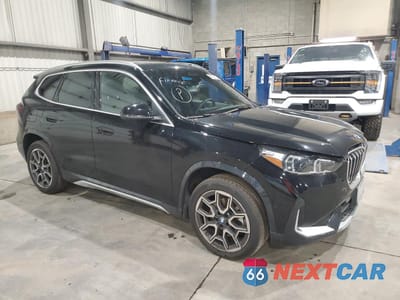 Czwarte zdjęcie samochodu z boku: 2025 BMW X1 XDRIVE28I VIN:WBX73EF0XS5042159 - miniatura