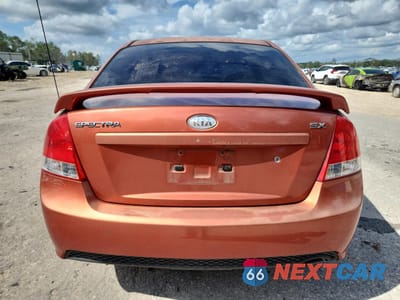 Zdjęcie 6 z 14 samochodu: 2008 KIA SPECTRA EX VIN:KNAFE121785018787 - miniatura