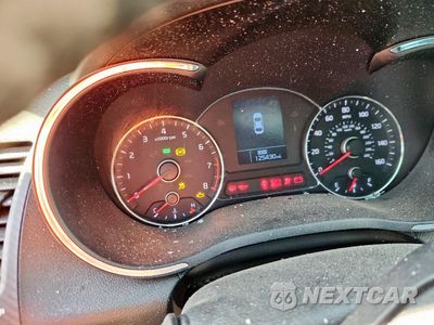 Zdjęcie 9 z 13 samochodu: 2014 KIA FORTE EX VIN:KNAFX4A8XE5231884 - miniatura
