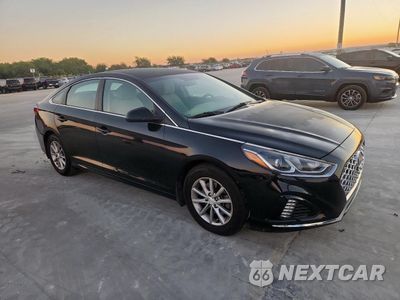 Czwarte zdjęcie samochodu z boku: 2019 HYUNDAI SONATA SE VIN:5NPE24AFXKH796160 - miniatura