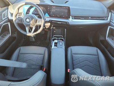 Zdjęcie 8 z 16 samochodu: 2024 BMW X1 XDRIVE28I VIN:WBX73EF03R5Y36608 - miniatura