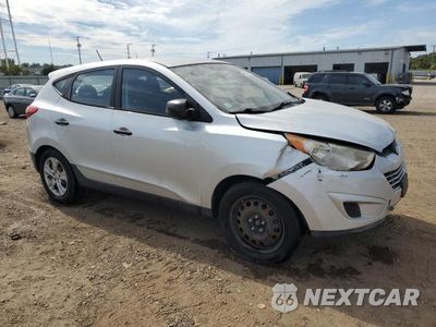 Czwarte zdjęcie samochodu z boku: 2011 HYUNDAI TUCSON GL VIN:KM8JT3ABXBU160746 - miniatura