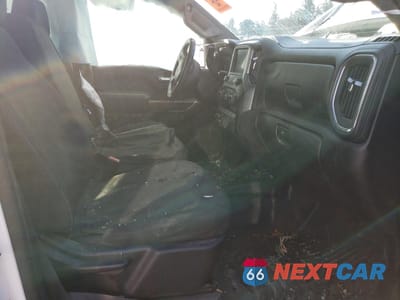 Zdjęcie 7 z 12 samochodu: 2023 CHEVROLET SILVERADO K3500 LT VIN:1GB4YTEY1PF152746 - miniatura