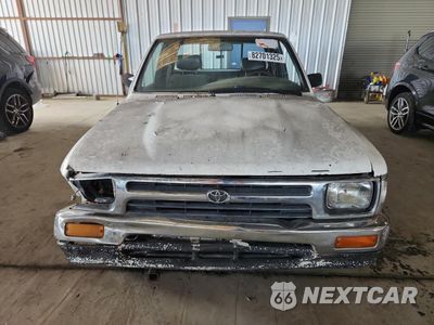 Piąte zdjęcie samochodu w środku: 1993 TOYOTA PICKUP 1/2 TON EXTRA LONG WHEELBASE DX VIN:JT4RN93P8P5078190 - miniatura