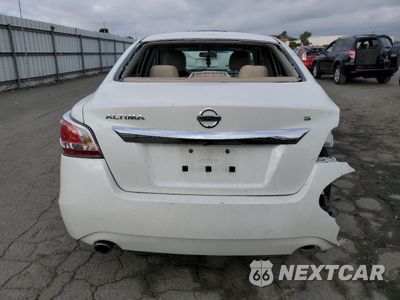 Zdjęcie 6 z 14 samochodu: 2015 NISSAN ALTIMA 2.5 VIN:1N4AL3AP8FN371966 - miniatura