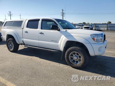 Czwarte zdjęcie samochodu z boku: 2011 TOYOTA TACOMA DOUBLE CAB LONG BED VIN:3TMMU4FN5BM037724 - miniatura
