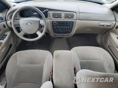 Zdjęcie 8 z 12 samochodu: 2006 FORD TAURUS SE VIN:1FAFP53U16A108377 - miniatura