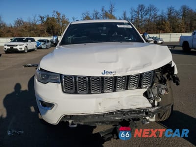 Piąte zdjęcie samochodu w środku: 2021 JEEP GRAND CHEROKEE OVERLAND VIN:1C4RJFCGXMC734746 - miniatura