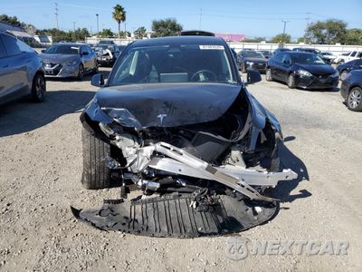 Piąte zdjęcie samochodu w środku: 2024 TESLA MODEL Y VIN:7SAYGAEE4RF211941 - miniatura