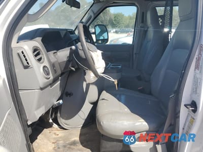 Zdjęcie 7 z 15 samochodu: 2011 FORD ECONOLINE E150 VAN VIN:1FTNE1EW8BDA94425 - miniatura