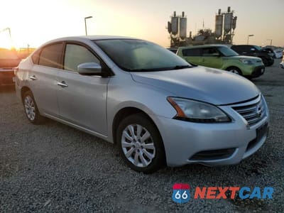 Czwarte zdjęcie samochodu z boku: 2014 NISSAN SENTRA S VIN:3N1AB7AP2EY258099 - miniatura