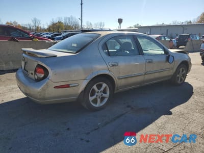Trzecie zdjęcie samochodu z tyłu: 2001 NISSAN MAXIMA GXE VIN:JN1CA31D71T804764 - miniatura