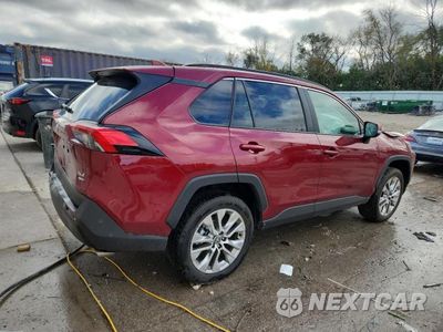 Trzecie zdjęcie samochodu z tyłu: 2025 TOYOTA RAV4 XLE PREMIUM VIN:2T3A1RFV5SW563763 - miniatura