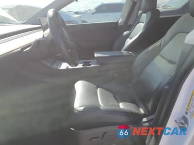 Zdjęcie 7 z 11 samochodu: 2021 TESLA MODEL Y VIN:5YJYGDEE4MF192007 - miniatura