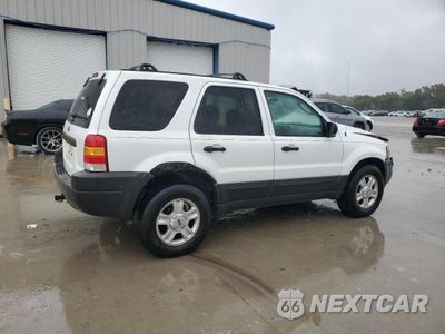 Trzecie zdjęcie samochodu z tyłu: 2003 FORD ESCAPE XLT VIN:1FMYU93183KD75039 - miniatura