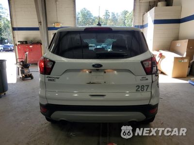 Zdjęcie 6 z 14 samochodu: 2019 FORD ESCAPE SE VIN:1FMCU9GD1KUC20950 - miniatura
