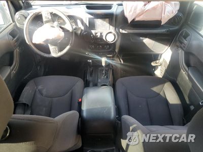 Zdjęcie 8 z 13 samochodu: 2014 JEEP WRANGLER UNLIMITED SPORT VIN:1C4BJWDG9EL251699 - miniatura