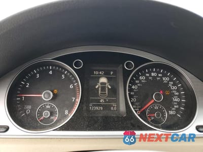 Zdjęcie 9 z 12 samochodu: 2016 VOLKSWAGEN CC BASE VIN:WVWBN7AN1GE501134 - miniatura