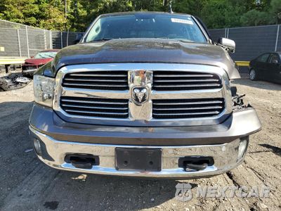 Piąte zdjęcie samochodu w środku: 2016 RAM 1500 SLT VIN:3C6RR7LT8GG275933 - miniatura