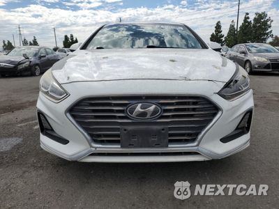 Piąte zdjęcie samochodu w środku: 2019 HYUNDAI SONATA SE VIN:5NPE24AF4KH757032 - miniatura