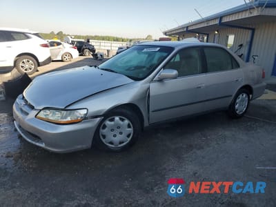 1998 HONDA ACCORD LX 1HGCG5647WA082037 - główne zdjęcie licytacji z USA - miniatura