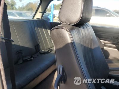 Zdjęcie 10 z 12 samochodu: 1986 BMW 325 E VIN:WBAAB5403G9675625 - miniatura