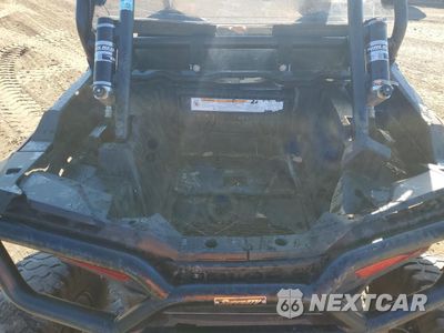Zdjęcie 6 z 11 samochodu: 2014 POLARIS RZR 1000 XP EPS VIN:4XAST1EA1EB923128 - miniatura