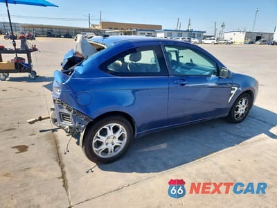Trzecie zdjęcie samochodu z tyłu: 2008 FORD FOCUS VIN:1FAHP33NX8W217514 - miniatura