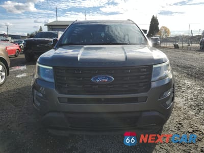 Piąte zdjęcie samochodu w środku: 2017 FORD EXPLORER SPORT VIN:1FM5K8GT2HGA02717 - miniatura