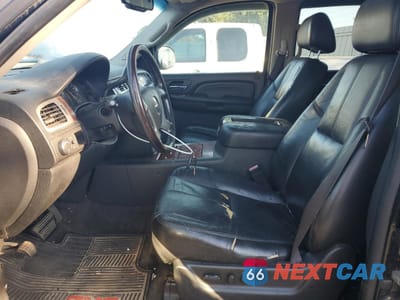 Zdjęcie 7 z 13 samochodu: 2008 GMC YUKON XL DENALI VIN:1GKFK66898J143253 - miniatura