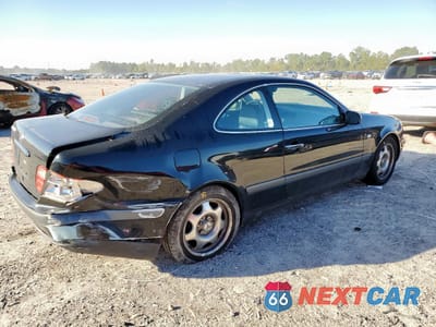 Trzecie zdjęcie samochodu z tyłu: 1999 MERCEDES-BENZ CLK 320 VIN:WDBLJ65G8XF063064 - miniatura