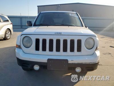 Piąte zdjęcie samochodu w środku: 2013 JEEP PATRIOT LATITUDE VIN:1C4NJPFBXDD205537 - miniatura