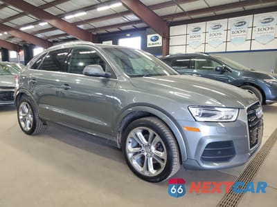 Czwarte zdjęcie samochodu z boku: 2016 AUDI Q3 PREMIUM PLUS VIN:WA1EFCFS6GR024723 - miniatura