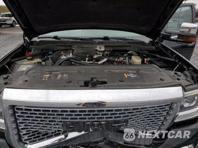 Zdjęcie 11 z 14 samochodu: 2016 GMC SIERRA K2500 DENALI VIN:1GT12UE8XGF216658 - miniatura