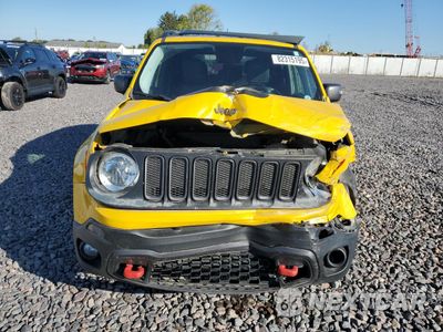 Piąte zdjęcie samochodu w środku: 2017 JEEP RENEGADE TRAILHAWK VIN:ZACCJBCB1HPF63938 - miniatura