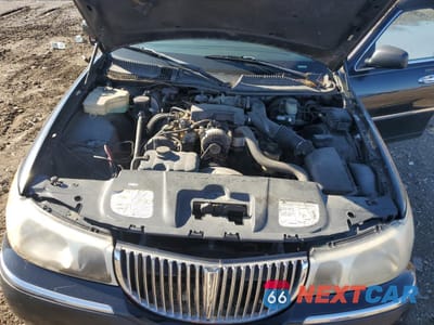 Zdjęcie 11 z 15 samochodu: 1999 LINCOLN TOWN CAR SIGNATURE VIN:1LNHM82W8XY714666 - miniatura