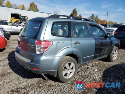 Trzecie zdjęcie samochodu z tyłu: 2011 SUBARU FORESTER 2.5X VIN:JF2SHABC5BH739580 - miniatura